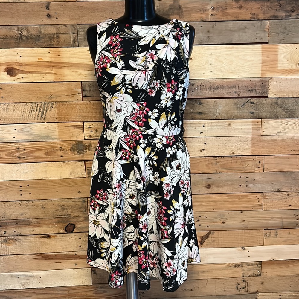 EUC floral print dress, London Times, size 10 petite